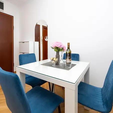 Appartement Paolo By The Znjan *