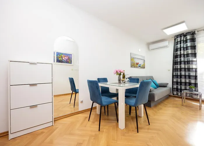 Paolo By The Znjan Apartamento *